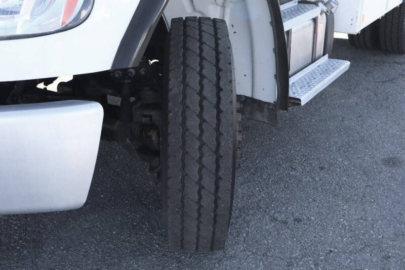 2016 Freightliner M2 106