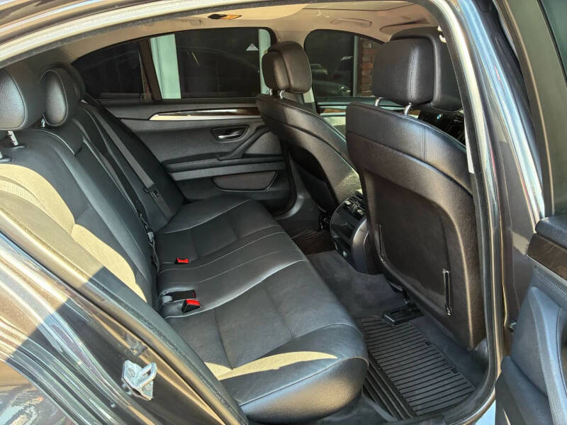 2013 BMW 5 Series 528i