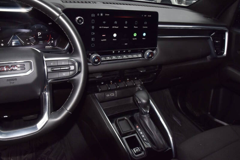 2024 GMC Canyon Elevation