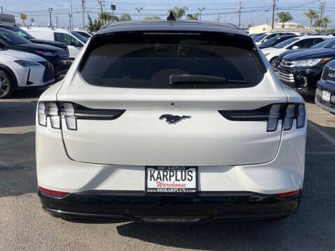 2021 Ford Mustang Mach-E Premium