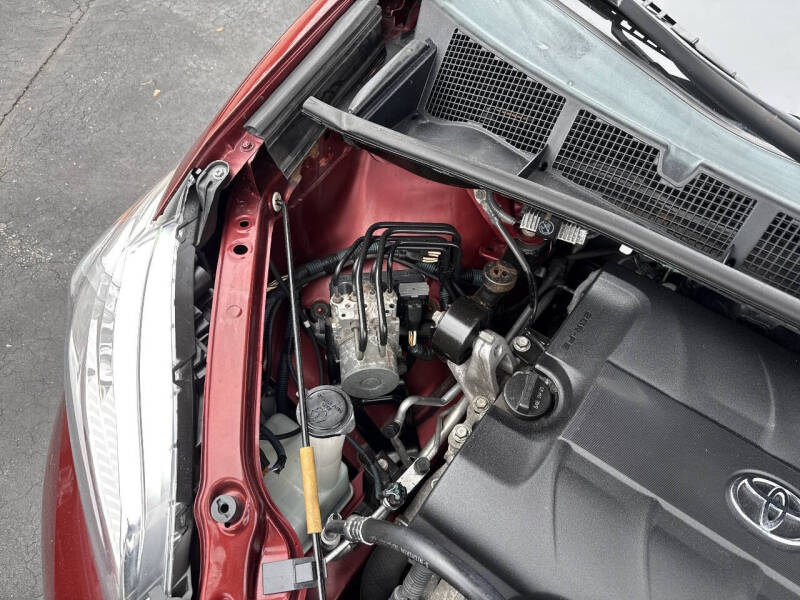 2015 Toyota Sienna XLE 8-Passenger