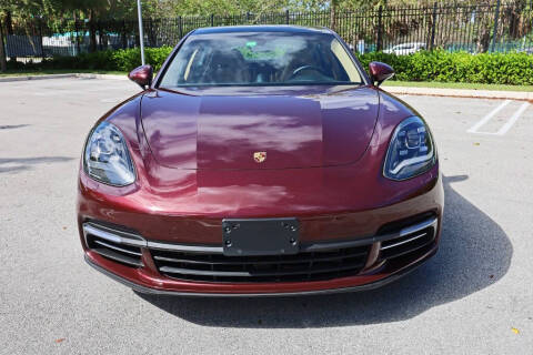 2018 Porsche Panamera 4 Executive