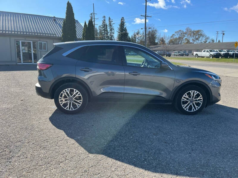 2022 Ford Escape Hybrid SEL