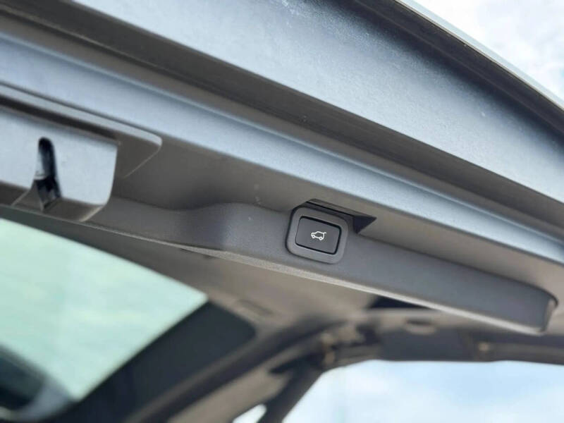 2019 Land Rover Discovery HSE Luxury Td6