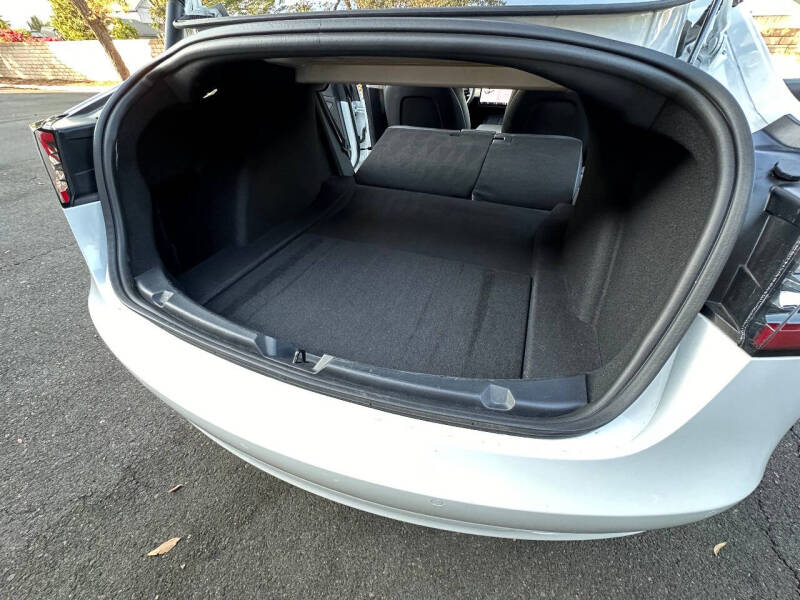 2022 Tesla Model 3 Base photo 23