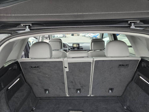 2019 Audi Q5 quattro Premium 45 TFSI