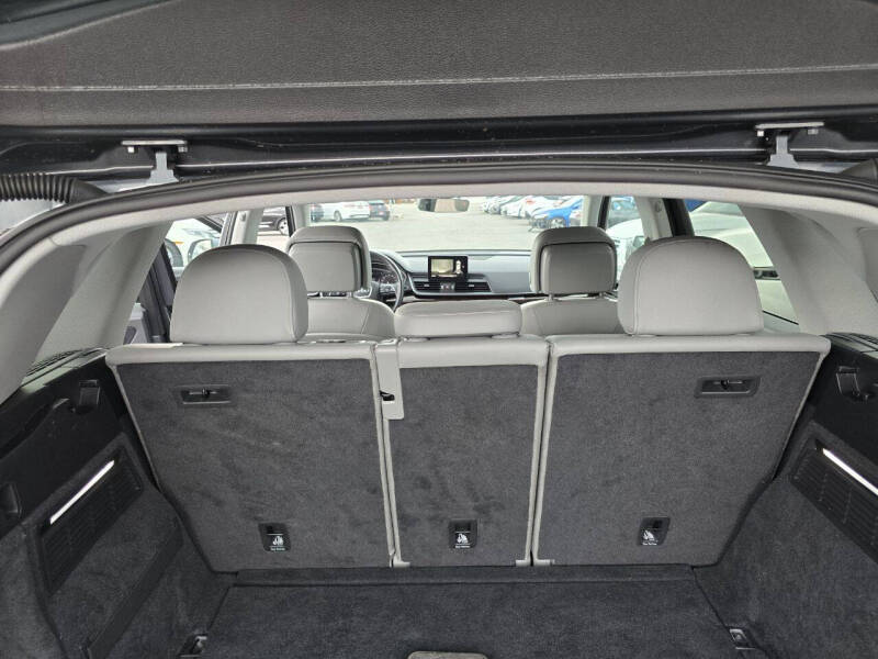 2019 Audi Q5 quattro Premium 45 TFSI