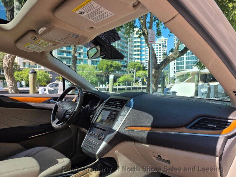 2017 Lincoln MKC Select