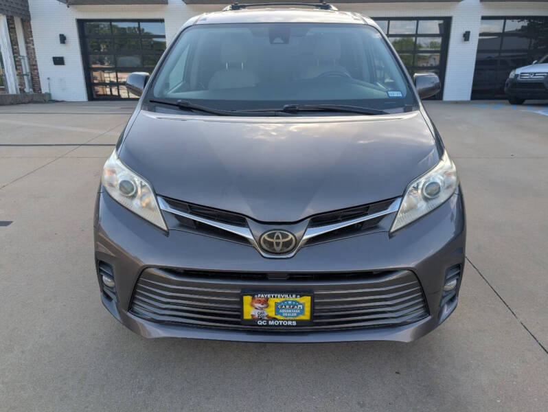 2020 Toyota Sienna XLE 7-Passenger