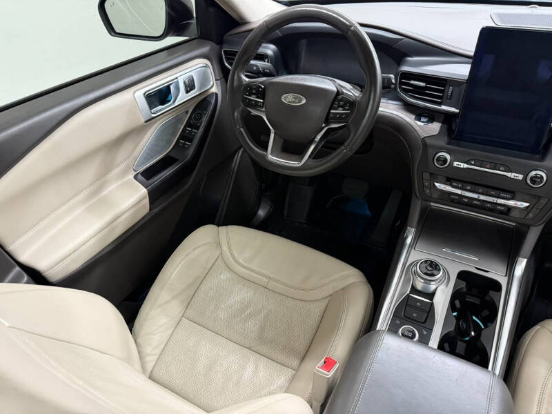 2020 Ford Explorer Platinum