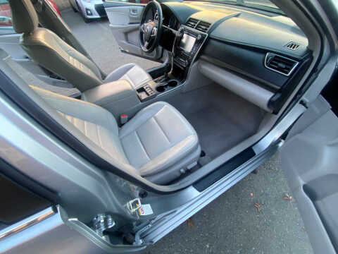 2017 Toyota Camry Hybrid