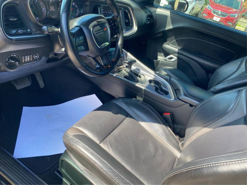 2020 Dodge Challenger SXT
