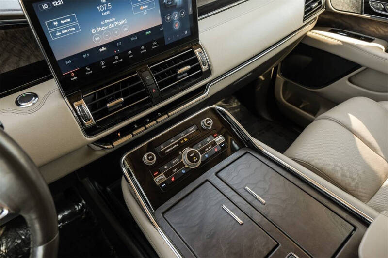 2023 Lincoln Navigator Reserve