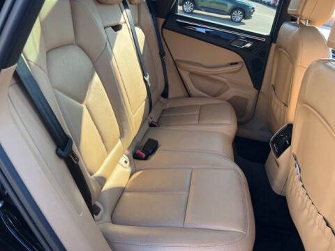 2016 Porsche Macan S