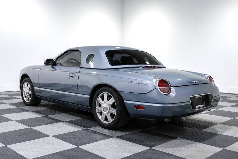 2005 Ford Thunderbird Deluxe