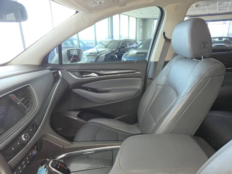 2020 Buick Enclave Essence