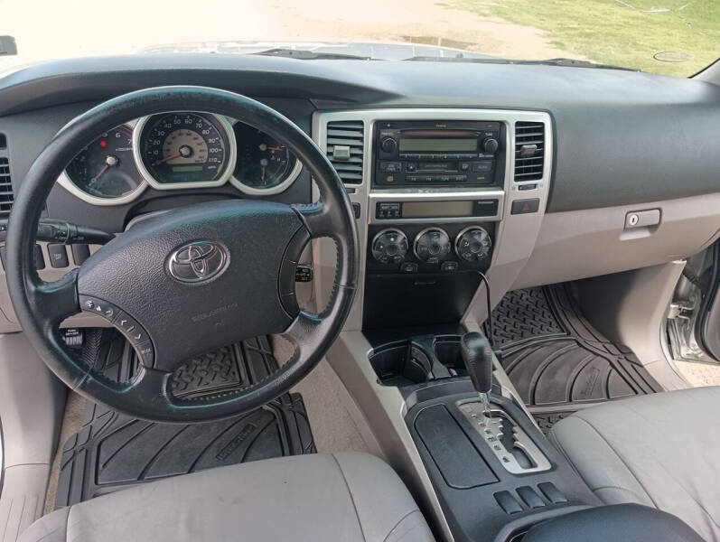 2004 Toyota 4Runner SR5