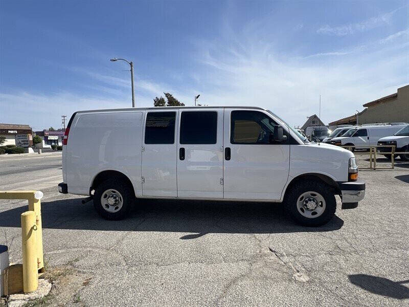 2021 Chevrolet Express 2500
