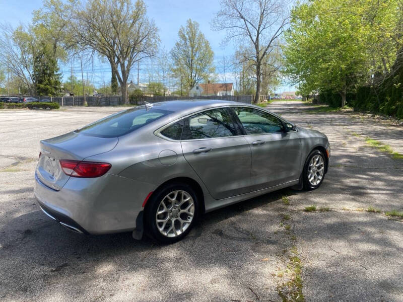 2016 Chrysler 200 C