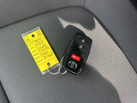 2025 Toyota Corolla Cross LE