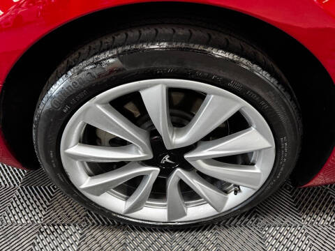 2020 Tesla Model 3 Standard Range Plus