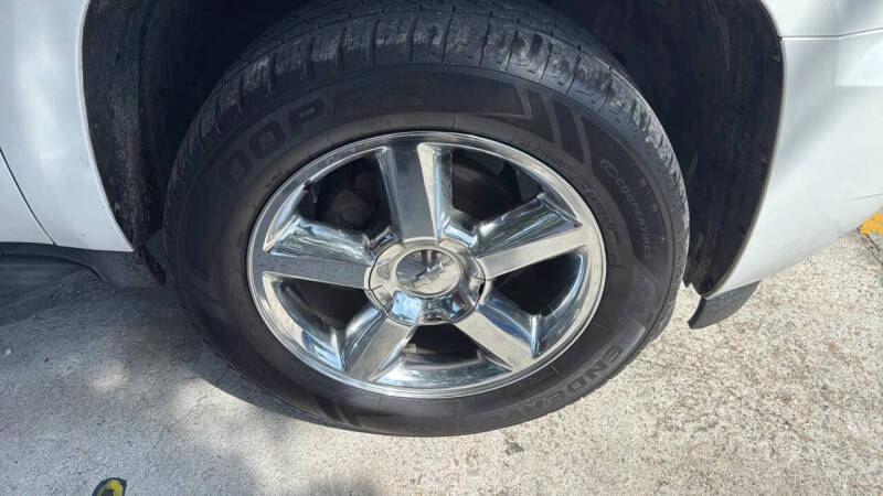 2014 Chevrolet Suburban LTZ