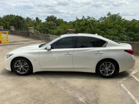 2015 Infiniti Q50