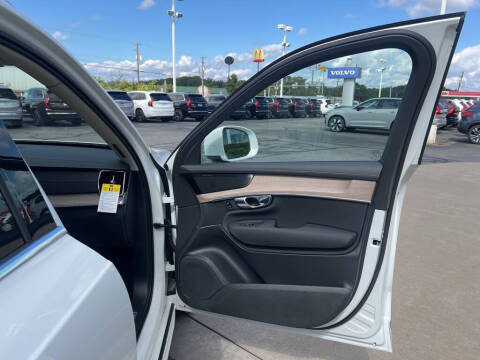 2026 Volvo XC90 B6 Plus 7P