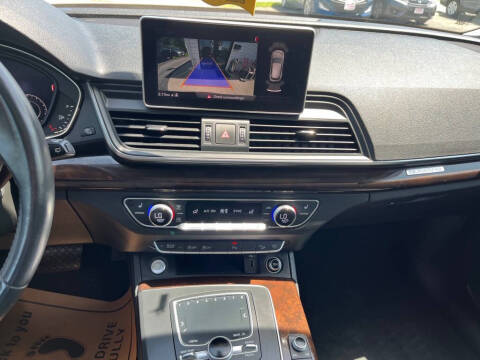 2018 Audi Q5 2.0T quattro Premium Plus