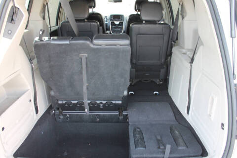 2012 Chrysler Town and Country Touring