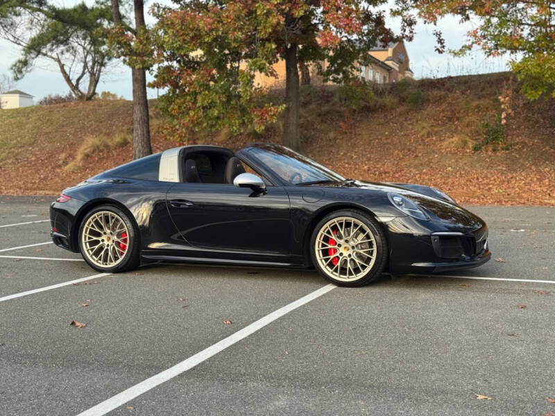 2019 Porsche 911 Targa 4 GTS