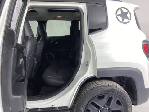 2017 Jeep Renegade Deserthawk