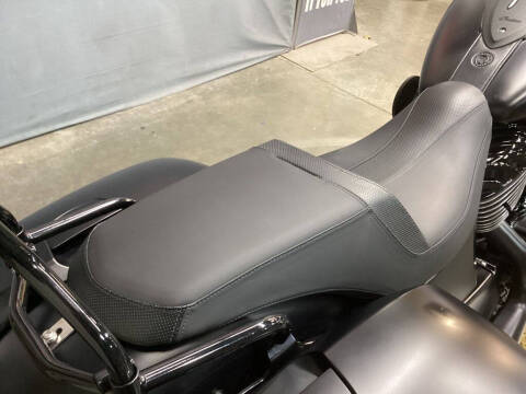 2020 Indian Springfield Dark Horse&#