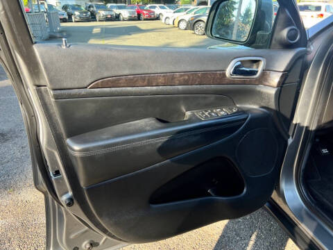 2012 Jeep Grand Cherokee Laredo