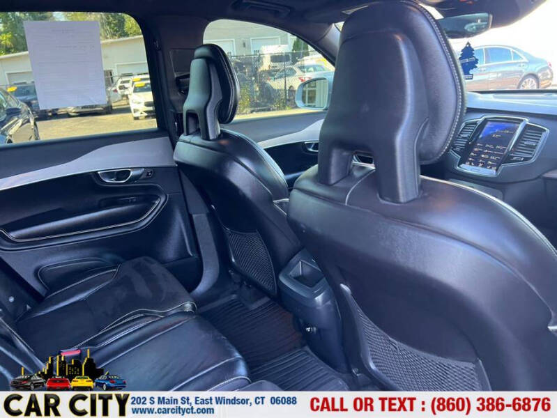 2017 Volvo XC90 T5 R-Design