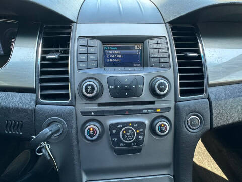 2016 Ford Taurus SEL