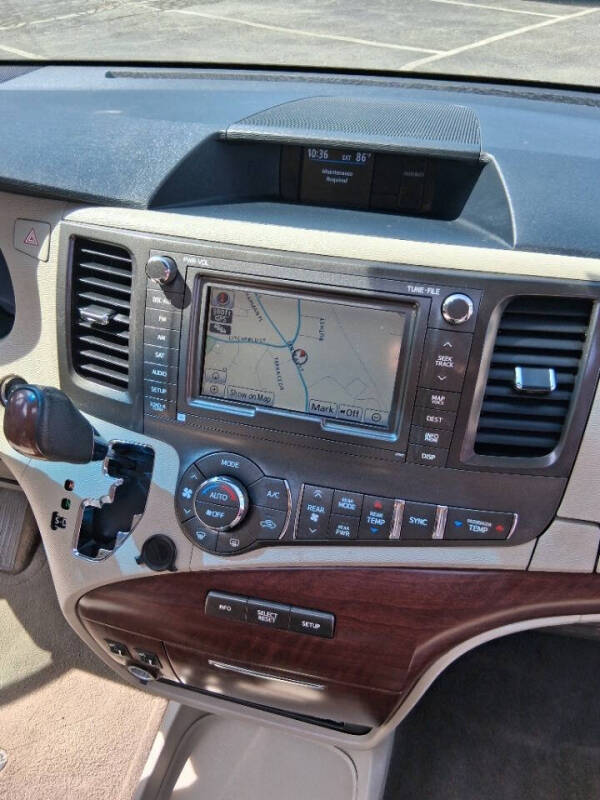 2014 Toyota Sienna Limited 7-Passenger