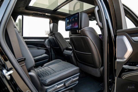 2025 Cadillac Escalade-V