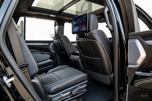 2025 Cadillac Escalade-V