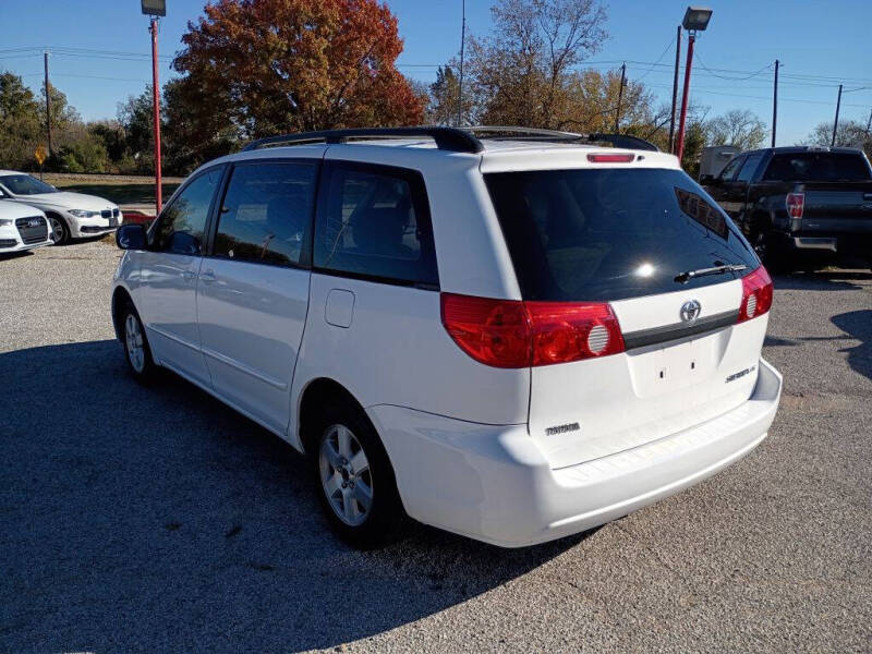 2006 Toyota Sienna