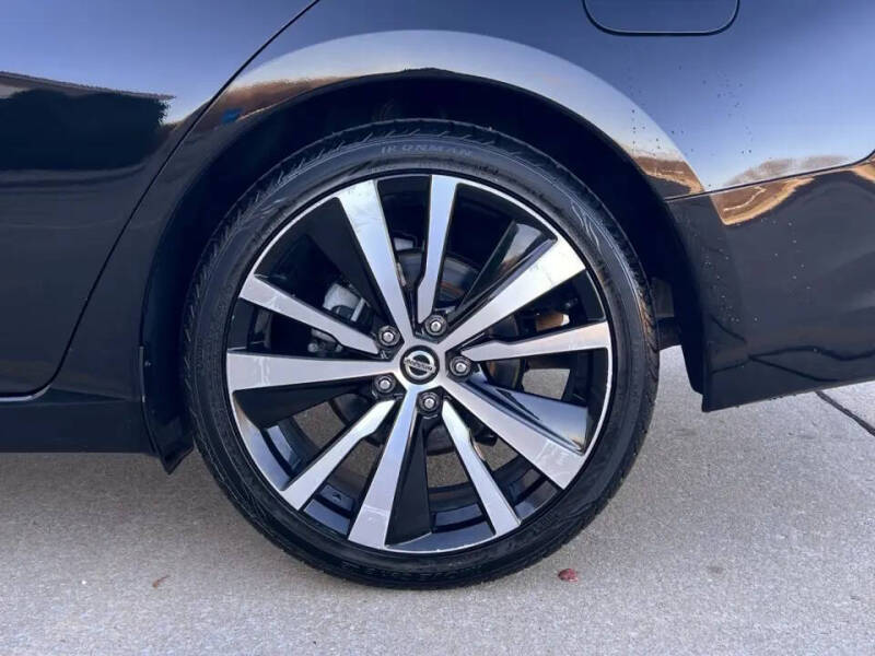 2022 Nissan Altima 2.5 SR
