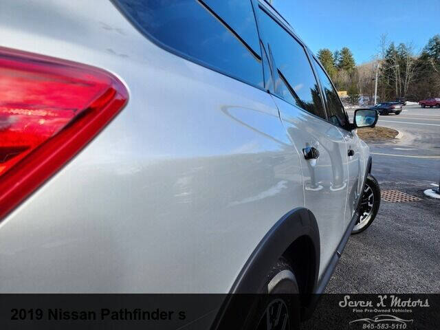 2019 Nissan Pathfinder S