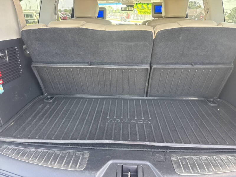 2017 Nissan Armada Platinum