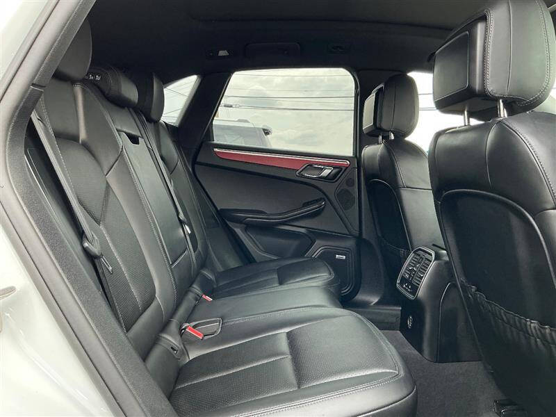 2018 Porsche Macan S