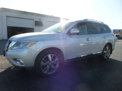 2013 Nissan Pathfinder for sale at Budget Corner in Fort Wayne IN