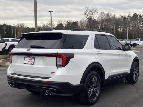 2025 Ford Explorer ST