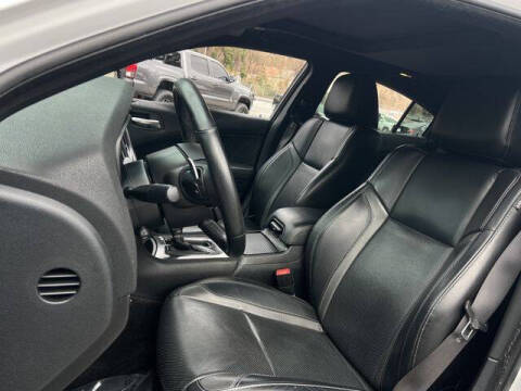 2017 Dodge Charger SXT