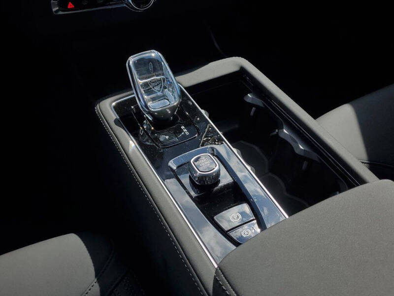 2026 Volvo XC90 B6 Plus 7P