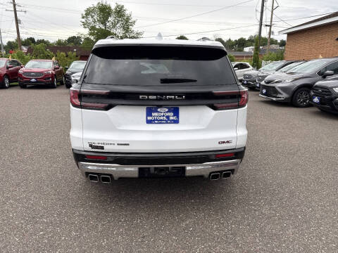 2024 GMC Acadia Denali