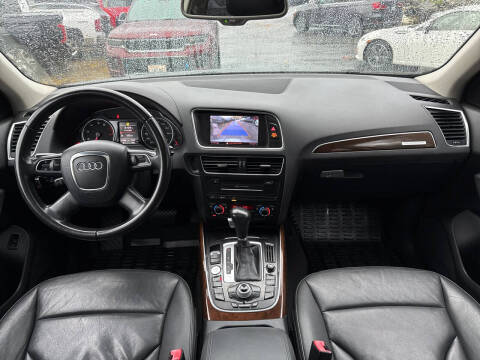 2012 Audi Q5 3.2 quattro Premium Plus